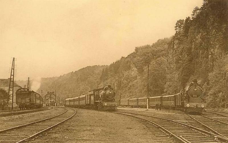 OLD RAILWAYSTATIONS IN FRANCE POSTCARDS